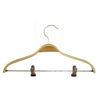 RS-22:ไม้แขวนเสื้อมีตัวหนีบ 
Wood Hanger with clip-2